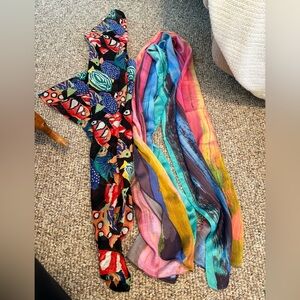 Lot of 2 Fashion Scarves Stripes Fish